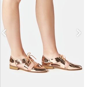 Maricel Cut Out Oxford flat